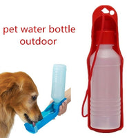 Bouteilles d'eau portatives pour chiens d'extérieur 250ML pour l'alimentation des animaux de compagnie Bouteilles d'eau pliables à réservoir pliable pour boire Distributeur d'eau pour bols mobiles